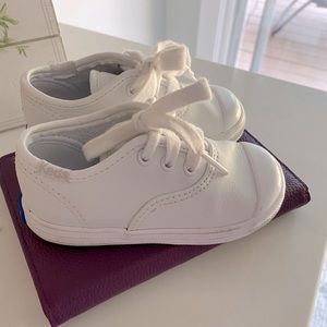 Keds Champion Lace Toe Cap Sneaker size 6 wide